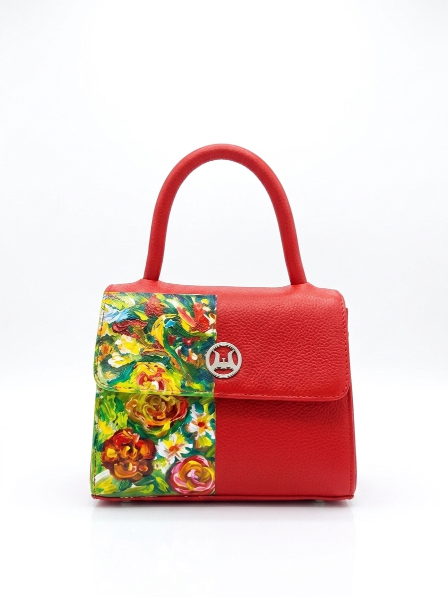 Tokyo Micro: Red Meets Art