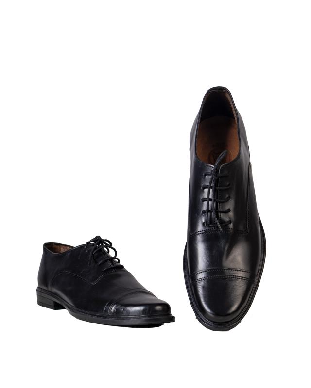 Oxfords: Black