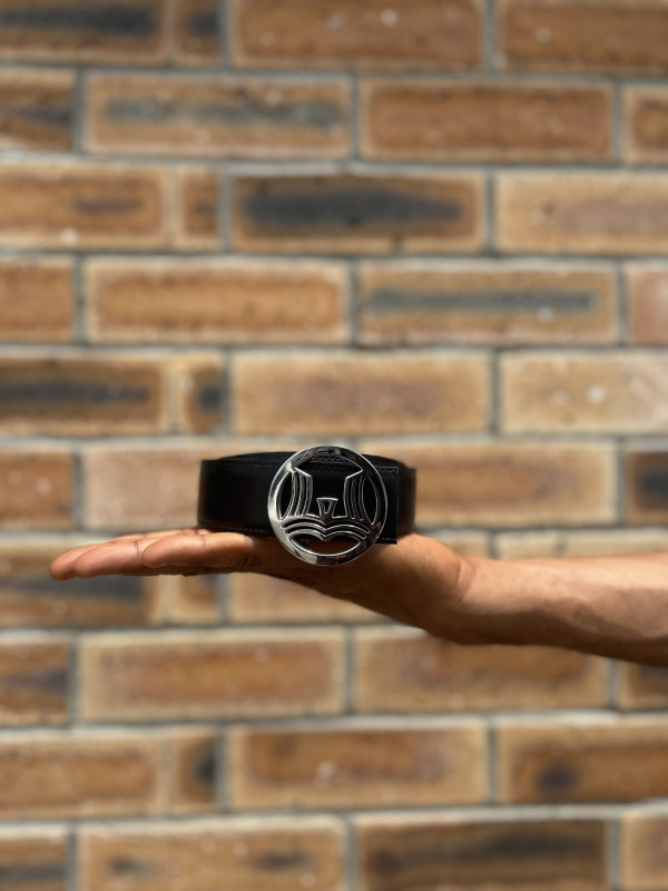 Classic Winston Logo Belt: Black