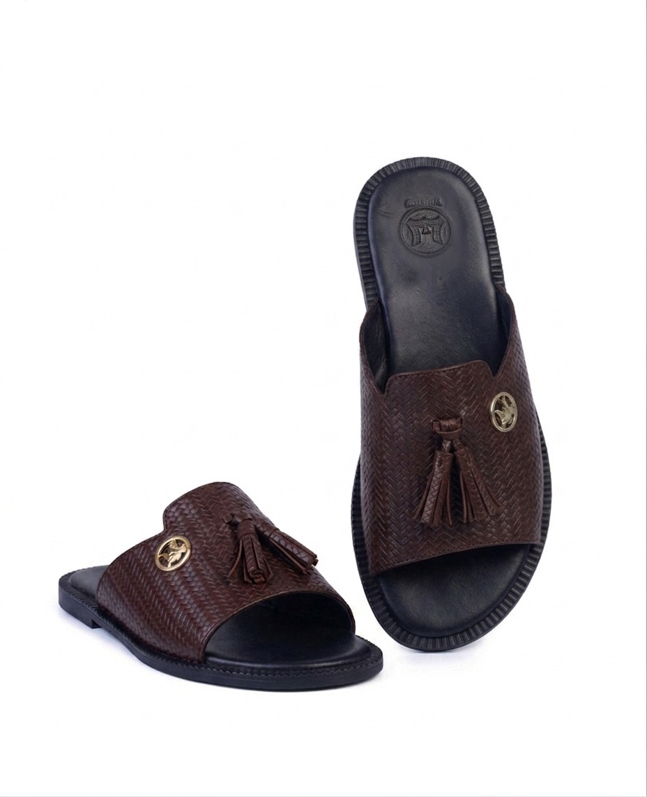 Duke: Brown Basket Woven Leather Print